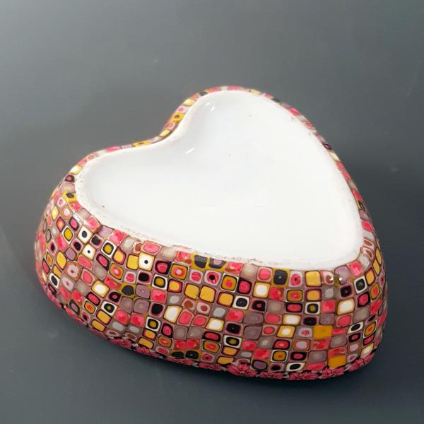 Heart container with lid picture