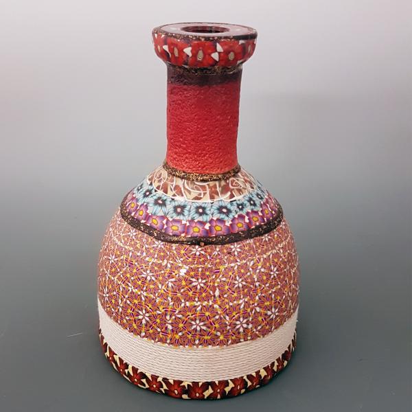 Vase with round body