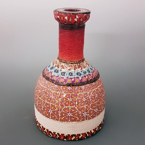 Vase with round body picture