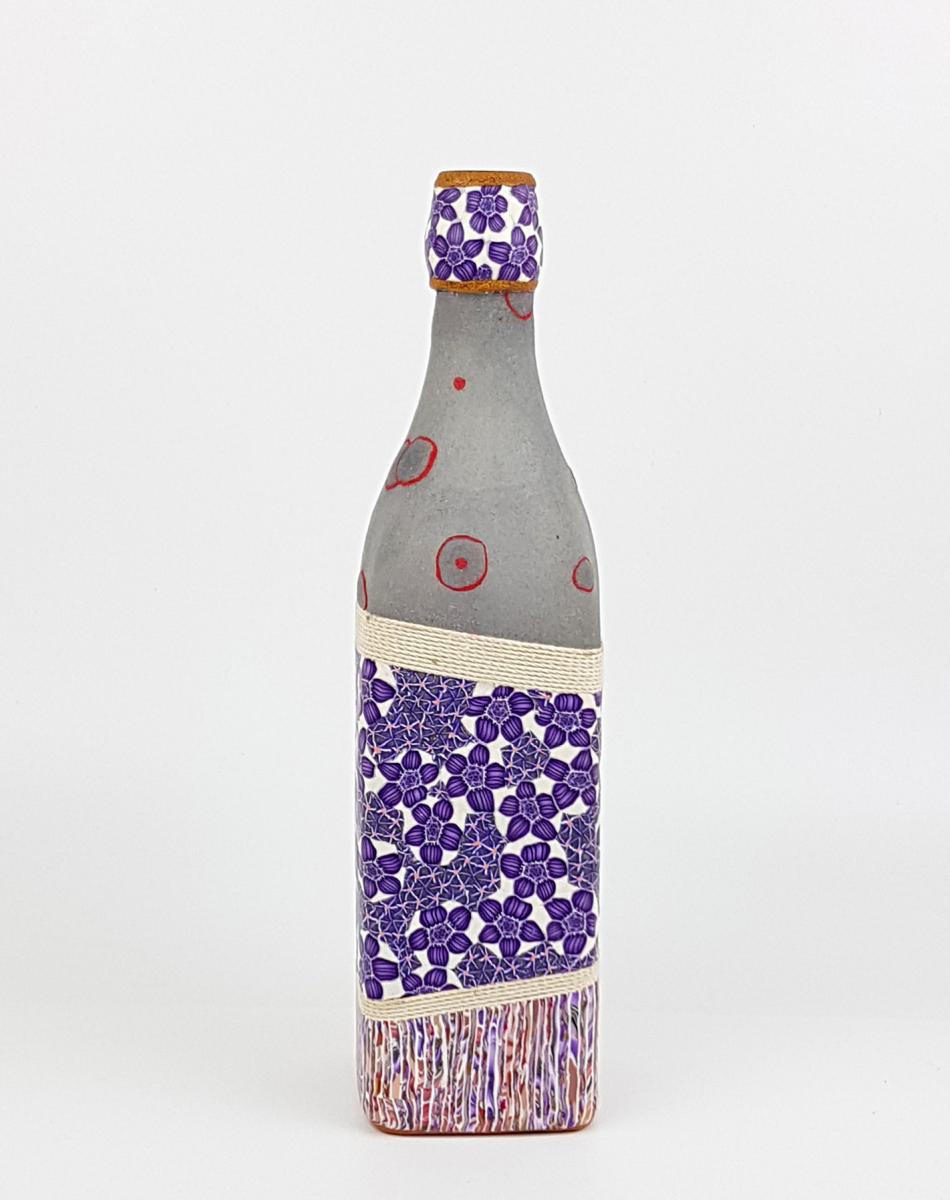 Square bottle vase picture