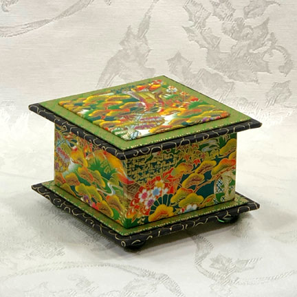 Green Temple Washi Covered Box, 4.5"x 4.5" (brim to brim); 3.25" tall