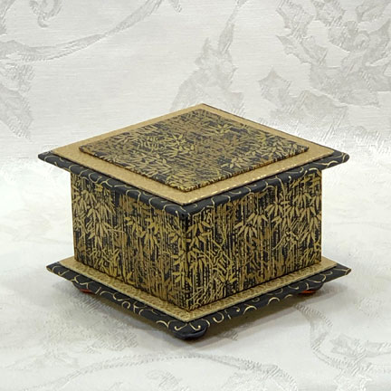 Bamboo Washi Covered Box, 4.5"x 4.5" (brim to brim); 3.25" tall