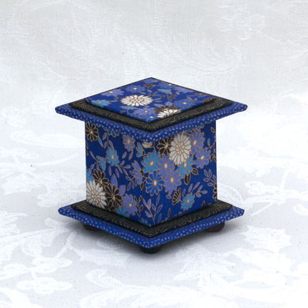 Blue Mum Washi Covered Box, 3"x3" (brim to brim); 3.38" tall