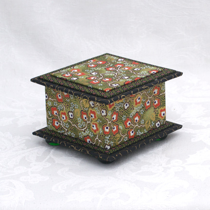 85 Washi Covered Box, 4.5"x 4.5" (brim to brim); 3.25" tall