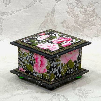 Maesy Washi Covered Box, 4.5"x 4.5" (brim to brim); 3.25" tall picture