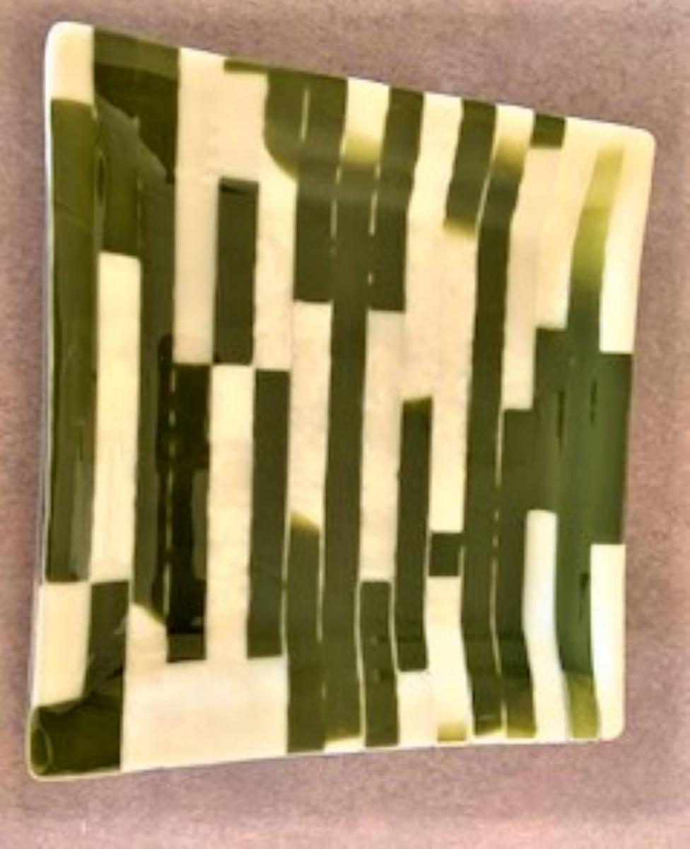 Green, vanilla plate picture