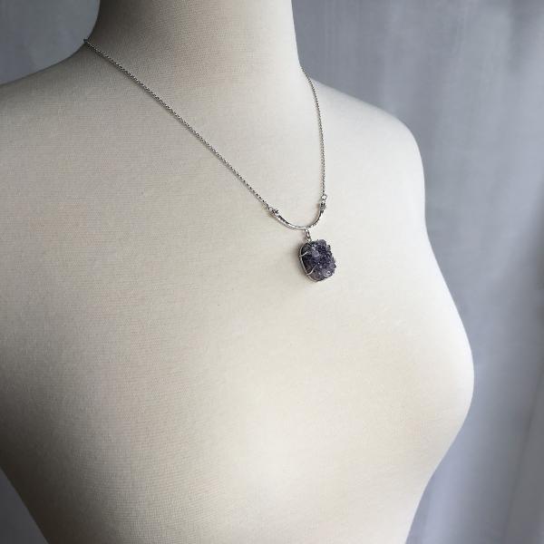 Hammered Curved Bar Necklace Amethyst Geode Drop picture