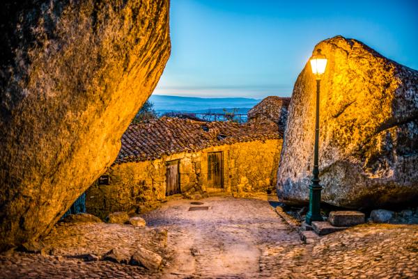 A Streetlight in Monsanto, Portugal picture