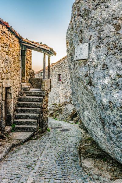 The Boulder Next Door, Monsanto, Portugal