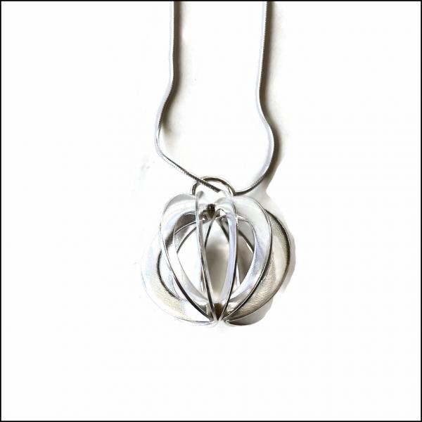 discs sphere pendant picture