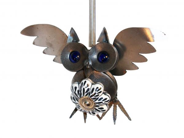Cabinet Knob Hovering Owl Springer