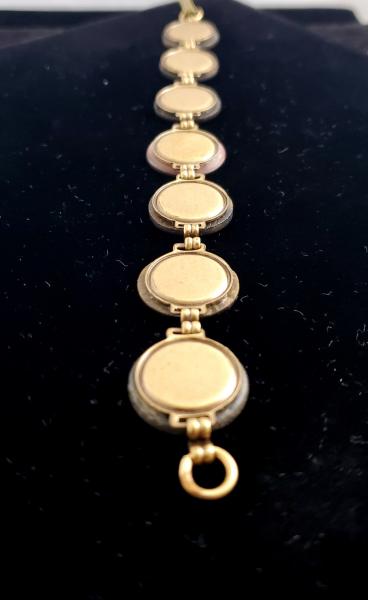 Victorian Shell Button Bracelet picture