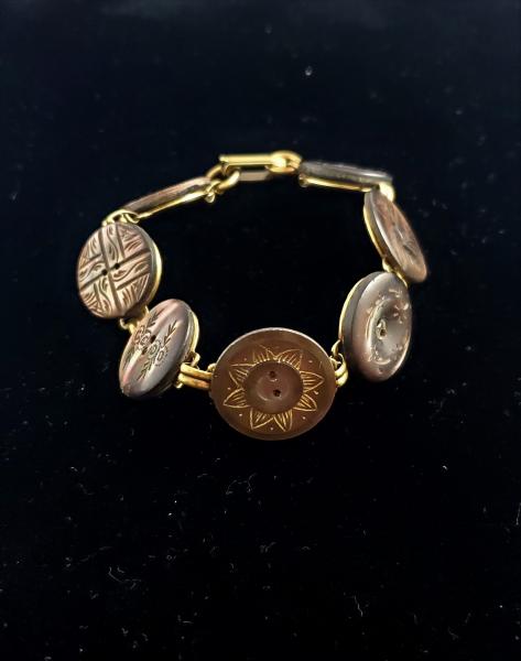 Victorian Shell Button Bracelet picture