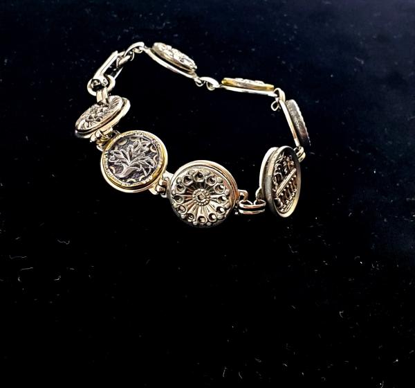 Victorian Button Bracelet picture