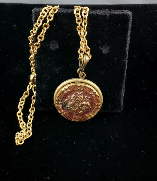 Victorian Tinted Button Pendant picture