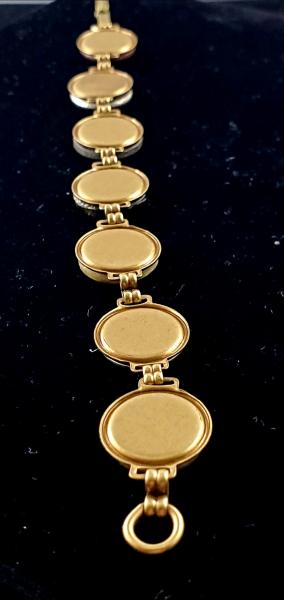 Victorian Button Sampler Bracelet picture