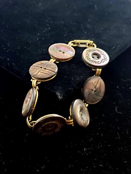 Victorian Shell Button Bracelet picture