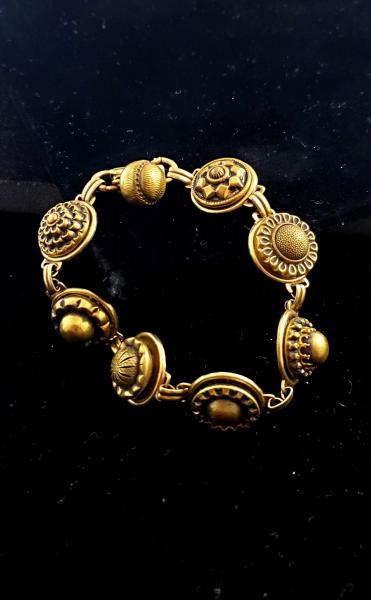 Antique Brass Button Bracelet picture