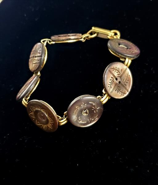 Victorian Shell Button Bracelet picture