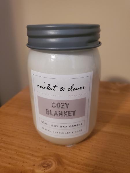 Cozy blanket soy candle picture