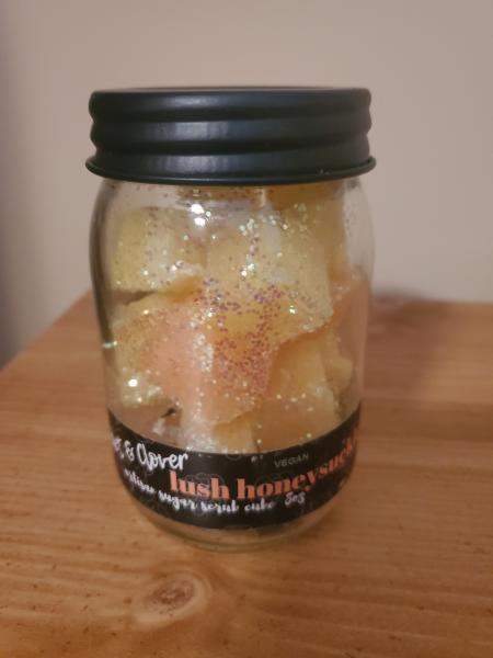 Vegan lush honeysuckle sugar scrub cube