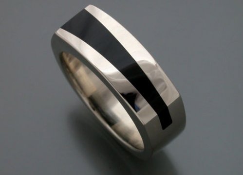 14k white gold Black Jade inlaid man's ring picture