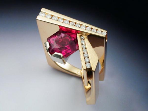 Yellow and white gold Pink Tourmaline and Diamond ring picture