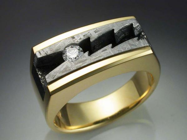 18k gold mans ring with Diamond and Meteorite picture