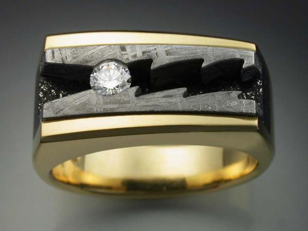 18k gold mans ring with Diamond and Meteorite picture