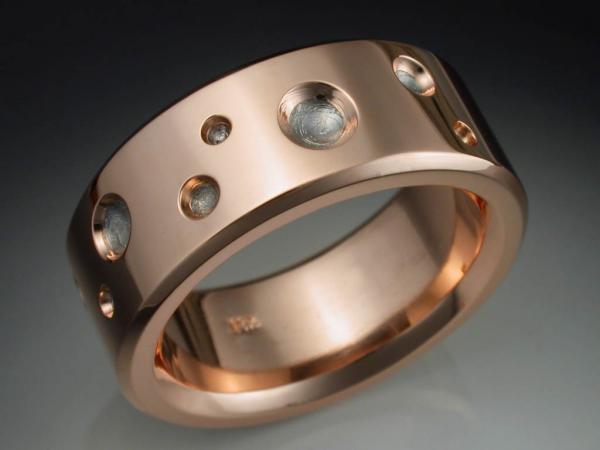 14k rose gold mans ring with Gibeon Meteorite craters picture