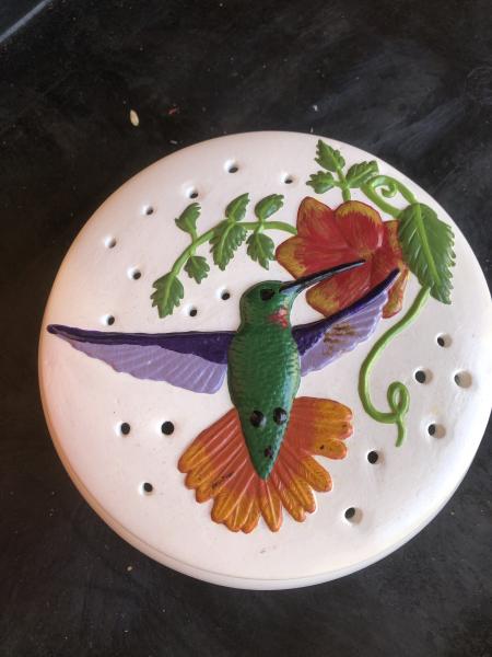 Ceramic hummingbird box