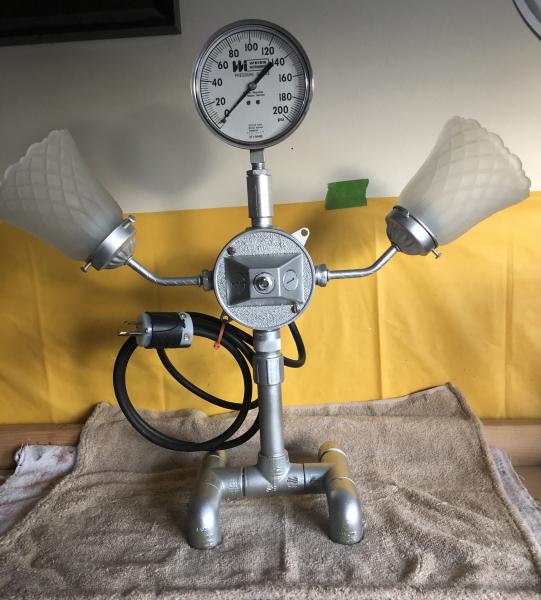 Lamp, pressure gauge picture