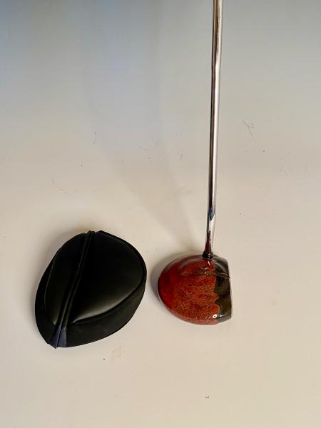 Golf putter with head cover (black and red)