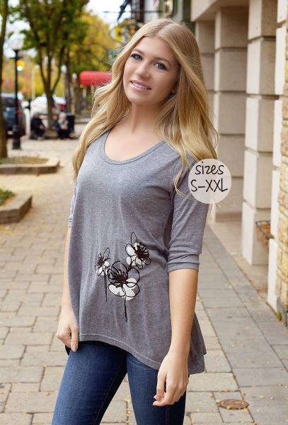 Gray scribble flowers tunic