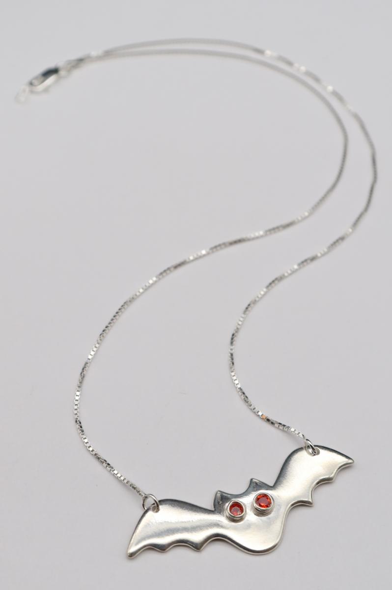 TaBATha Necklace picture