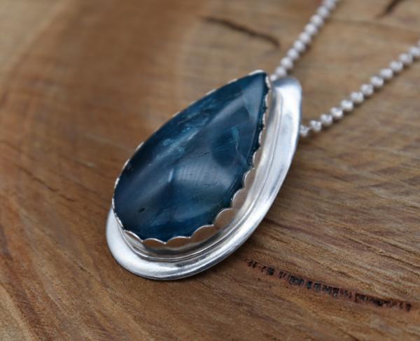 Teardrop Apatite Necklace picture