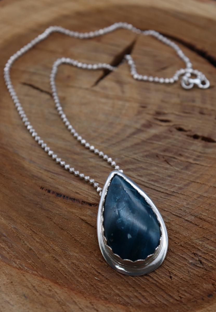Teardrop Apatite Necklace picture
