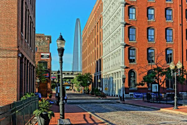 St Louis Arch Laclede Landing 1st Street - 24X16 - Aluminum Print