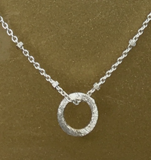 STERLING CIRCLE ON  ITALIAN CHAIN