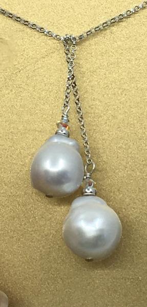 PEARL LARIAT