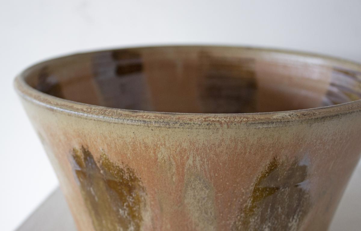 Goldtone Brown Bowl picture