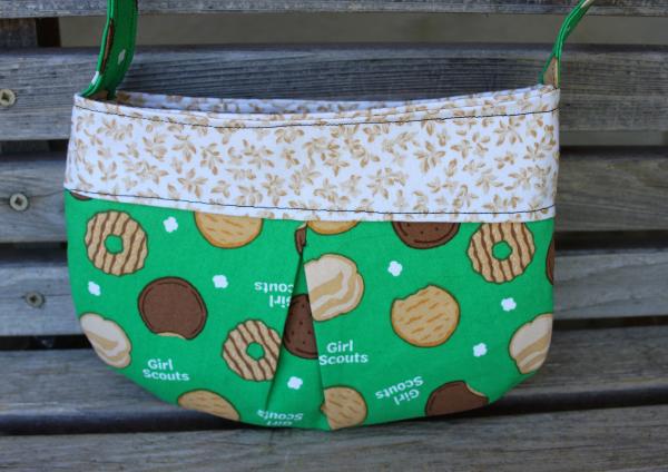 Little girl Girl Scout Cookies small bag, child sized or small purse.  Lined in Coordinated cotton picture