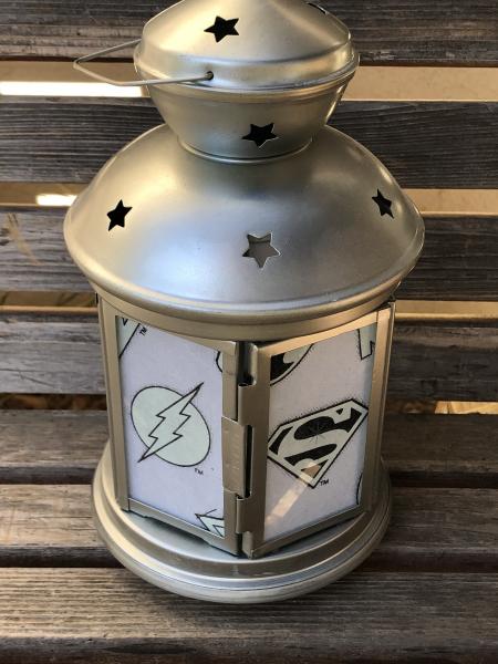 DC Superhero Logo Lantern, Nightlight. Perfect for bedside or bathrooms, includes battery tea light picture