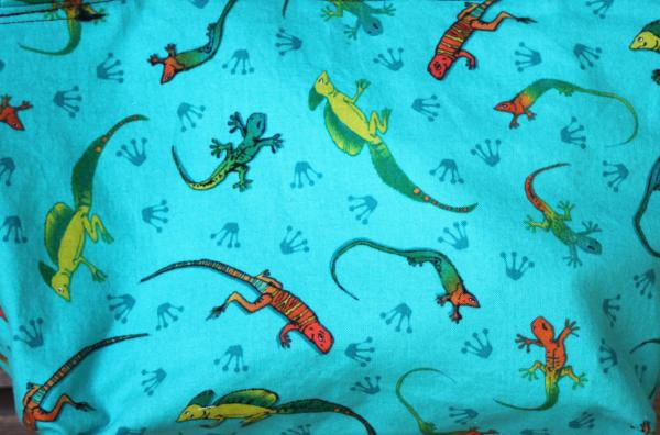 Gecko Lizard reptile  fabric, vinyl lined bag, perfect for snack or lunch, cosmetics, makeup or even as a purse, Use as a fun gift bag picture