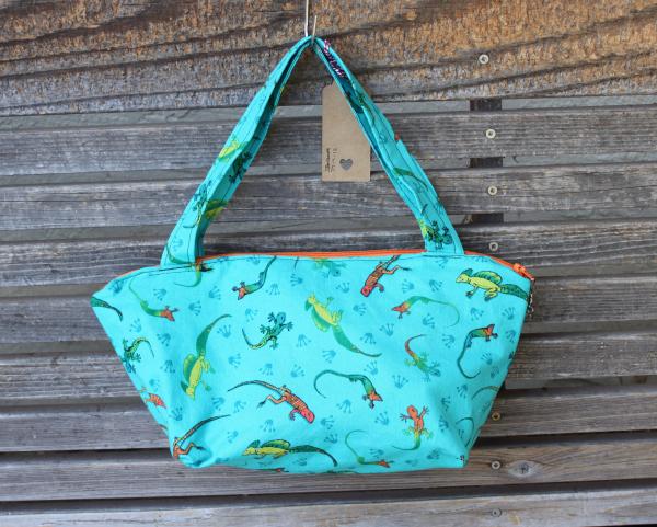 Gecko Lizard reptile  fabric, vinyl lined bag, perfect for snack or lunch, cosmetics, makeup or even as a purse, Use as a fun gift bag picture