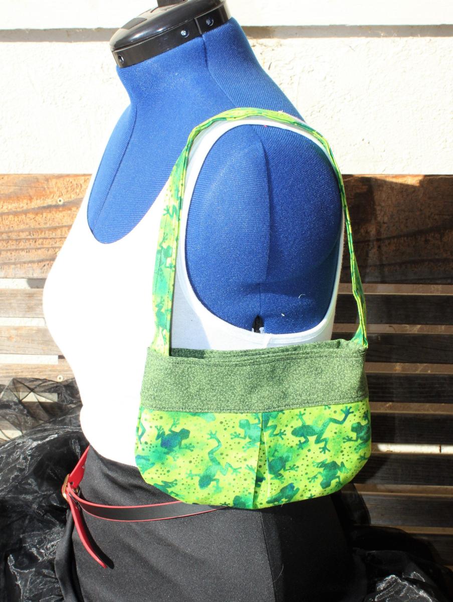 Green Batik frogs small bag, child sized or small purse.  Lined in Coordinated cotton picture