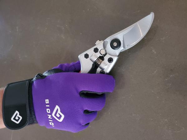 Bionic 'Blooms' Garden Gloves picture