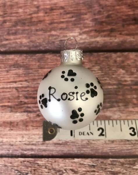 Personalized paw print ornaments picture