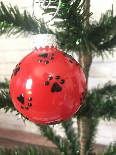 Personalized paw print ornament picture