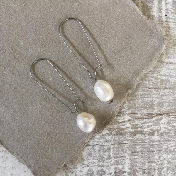 Freshwater Pearl Drop Earrings picture